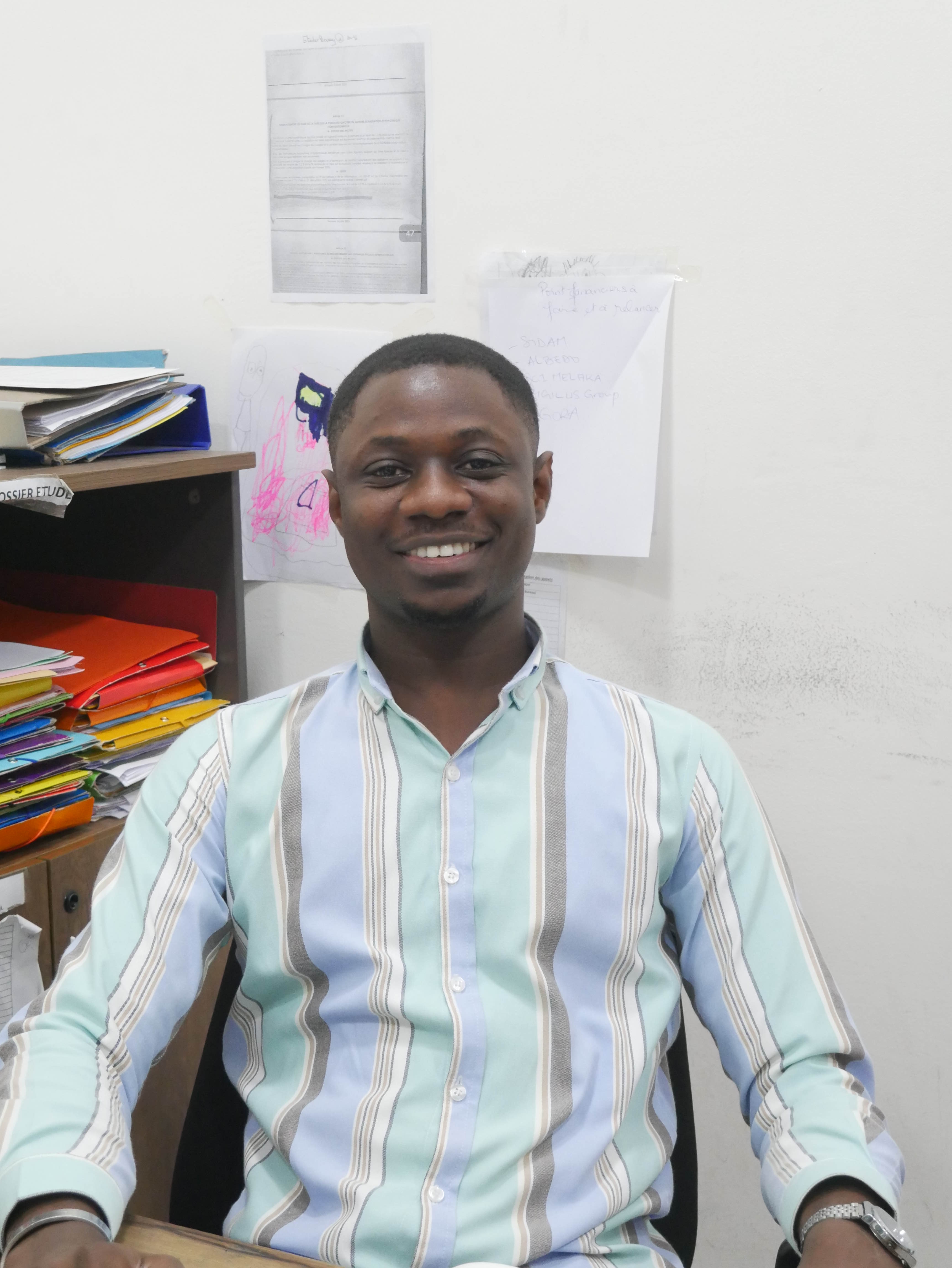 Jean Yves N'Goran — Aide comptable